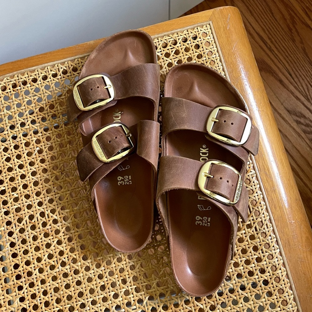 Birkenstock Oiled Leather Buckle Sandal